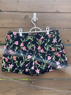 GAP Black Floral Women's khaki Shorts with Pink Flowers